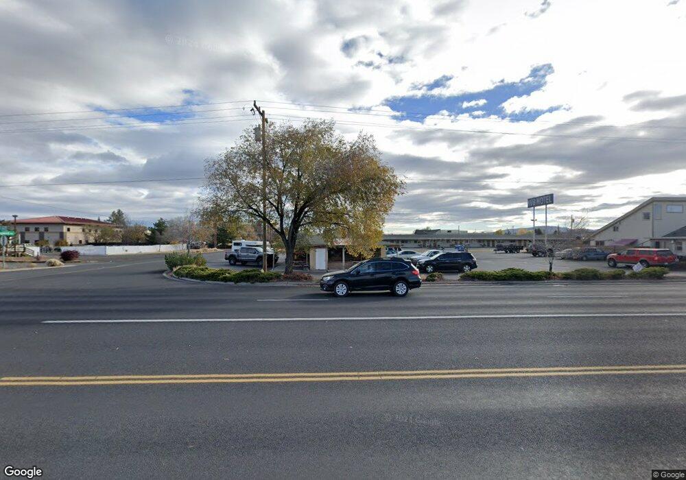 1154 NW 6th St, Redmond, OR 97756 - photo 1