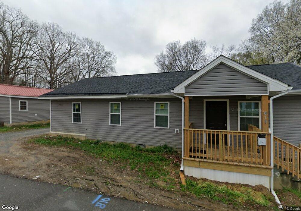 810 13th St, Siler City, NC 27344 - photo 1