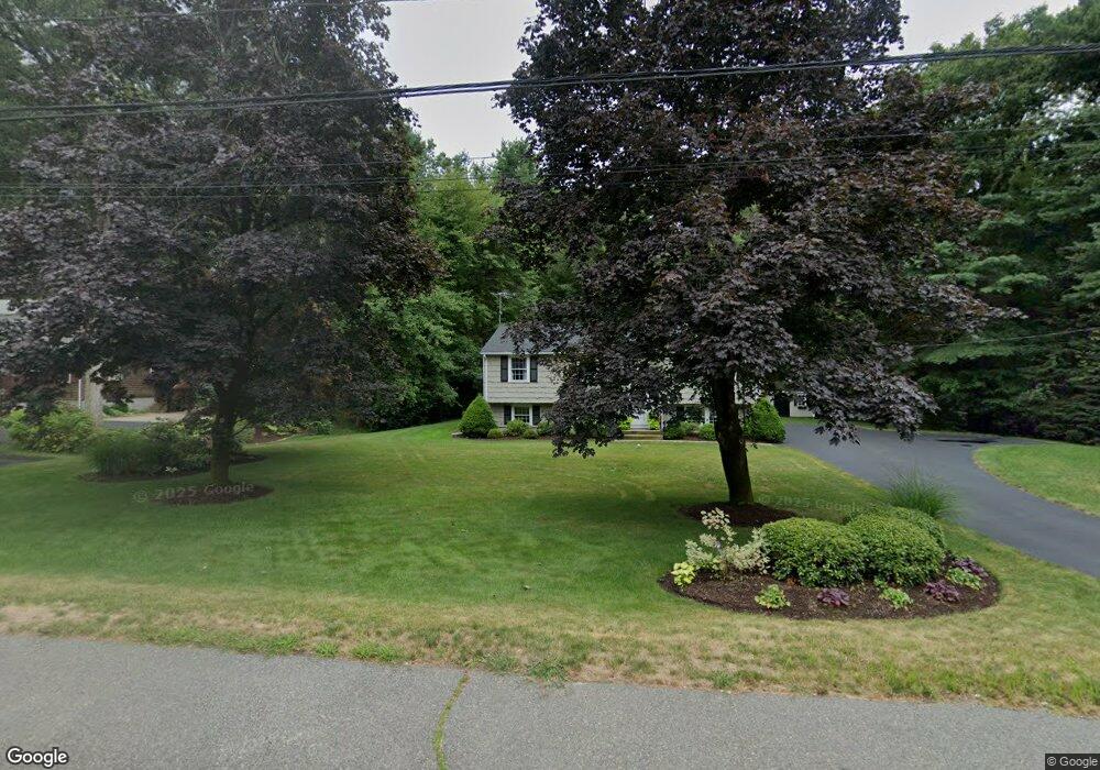 992 Hanover St, Hanover, MA 02339 - photo 1