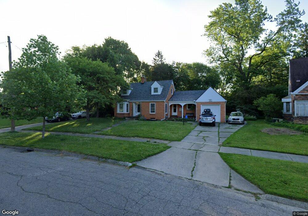 1628 Cromwell Ave, Flint, MI 48503 - photo 1