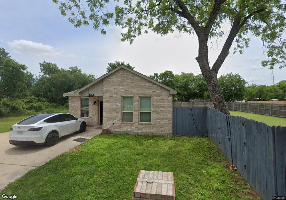 302 Peacock St, Cleburne, TX 76031 - photo 1