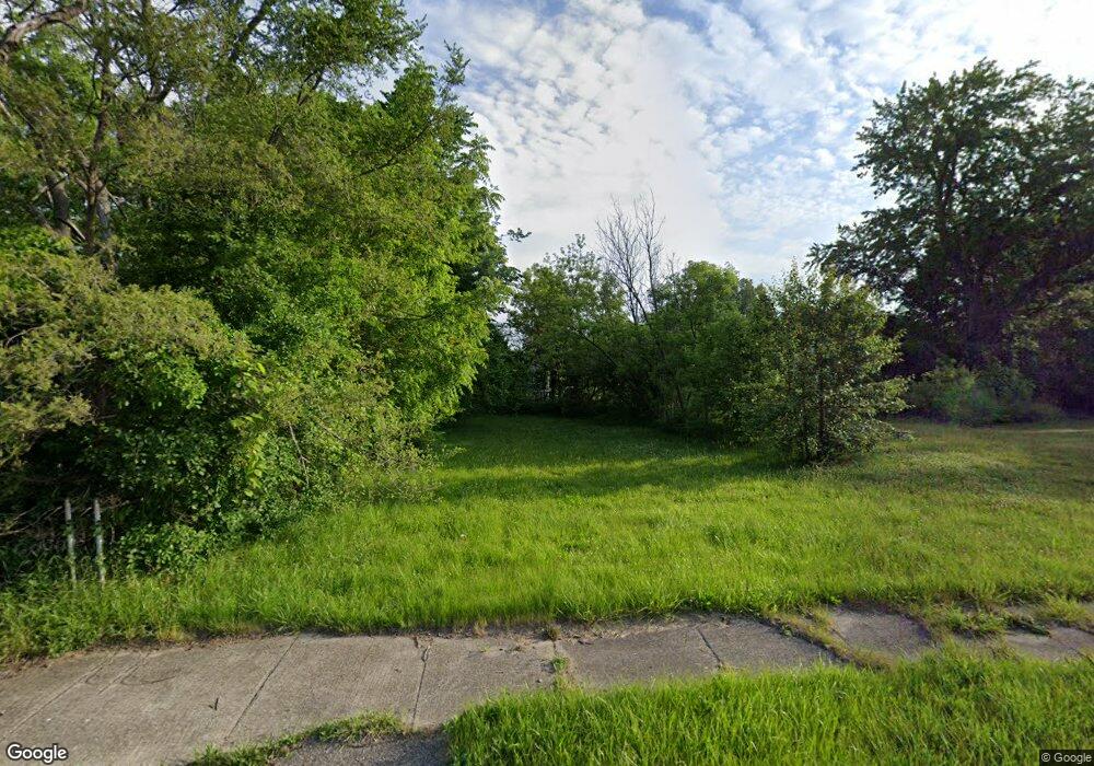 729 E Foss Ave, Flint, MI 48505 - photo 1