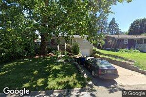 216 Palmer Dr, Waterloo, IA 50702