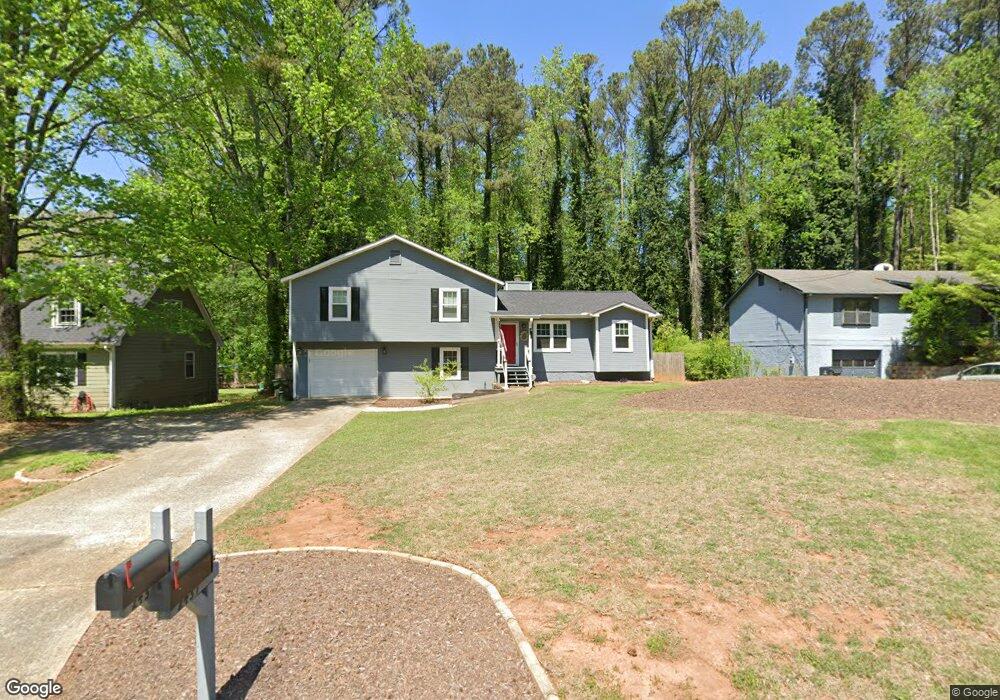 2437 Hillboro Cir SW, Marietta, GA 30064 - photo 1