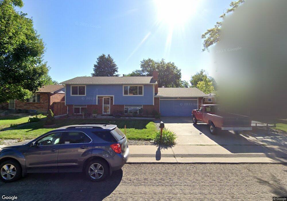 648 Naples Way, Aurora, CO 80011 - photo 1