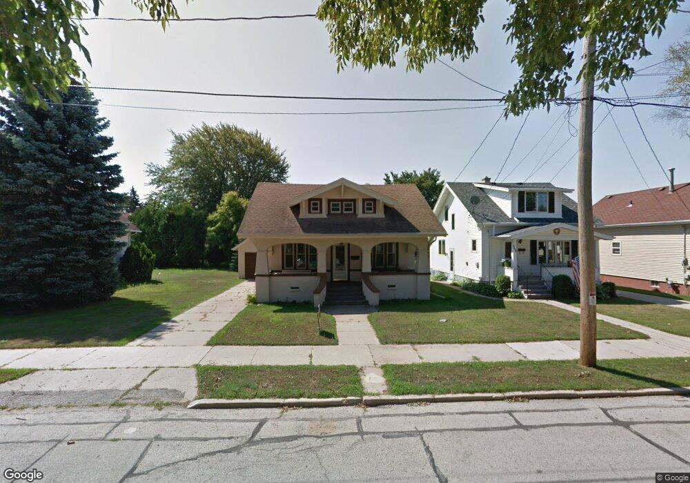 1911 27th St, Two Rivers, WI 54241 - photo 1