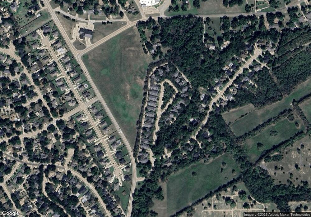 801 Oak Creek Ct, Ennis, TX 75119 - photo 1