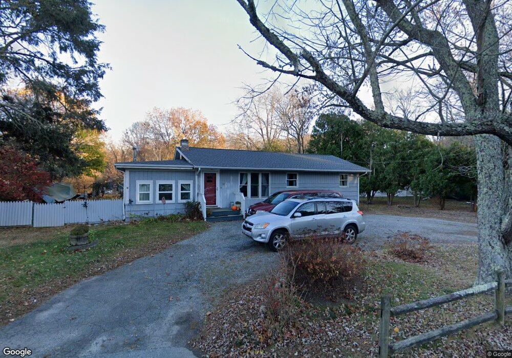 59 Riverview Rd, Niantic, CT 06357 - photo 1