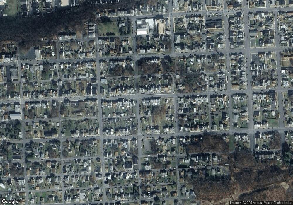 940 W Pine St, Coal Township, PA 17866 - photo 1