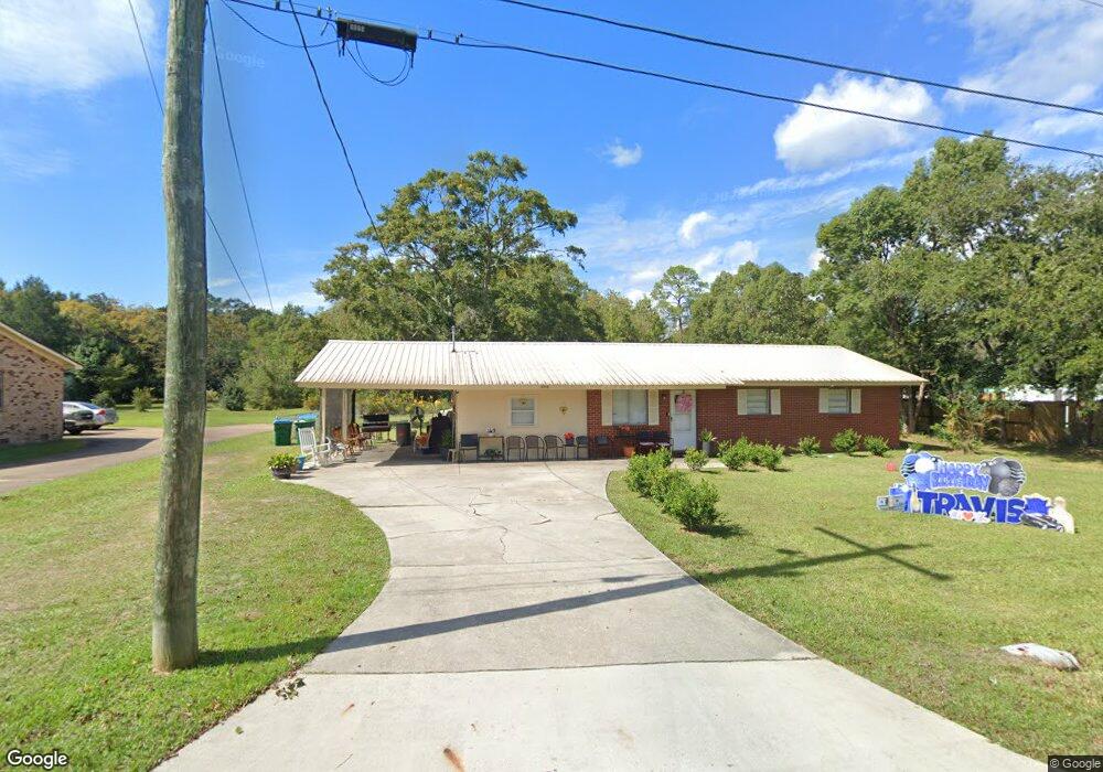 5013 E Moss Point St, Moss Point, MS 39562 - photo 1