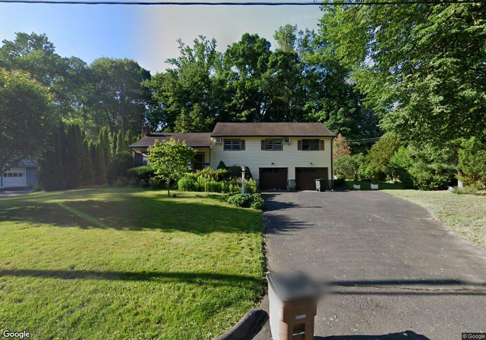 129 Berrian Rd, Stamford, CT 06905 - photo 1