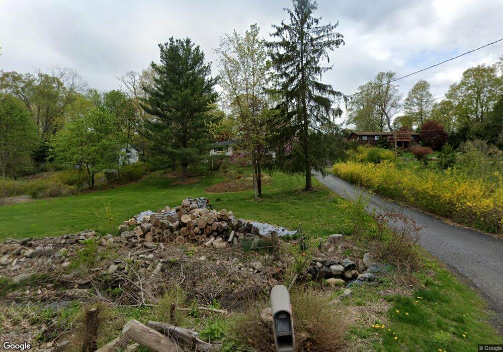 2899 Hemlock St, Yorktown Heights, NY 10598 - photo 1