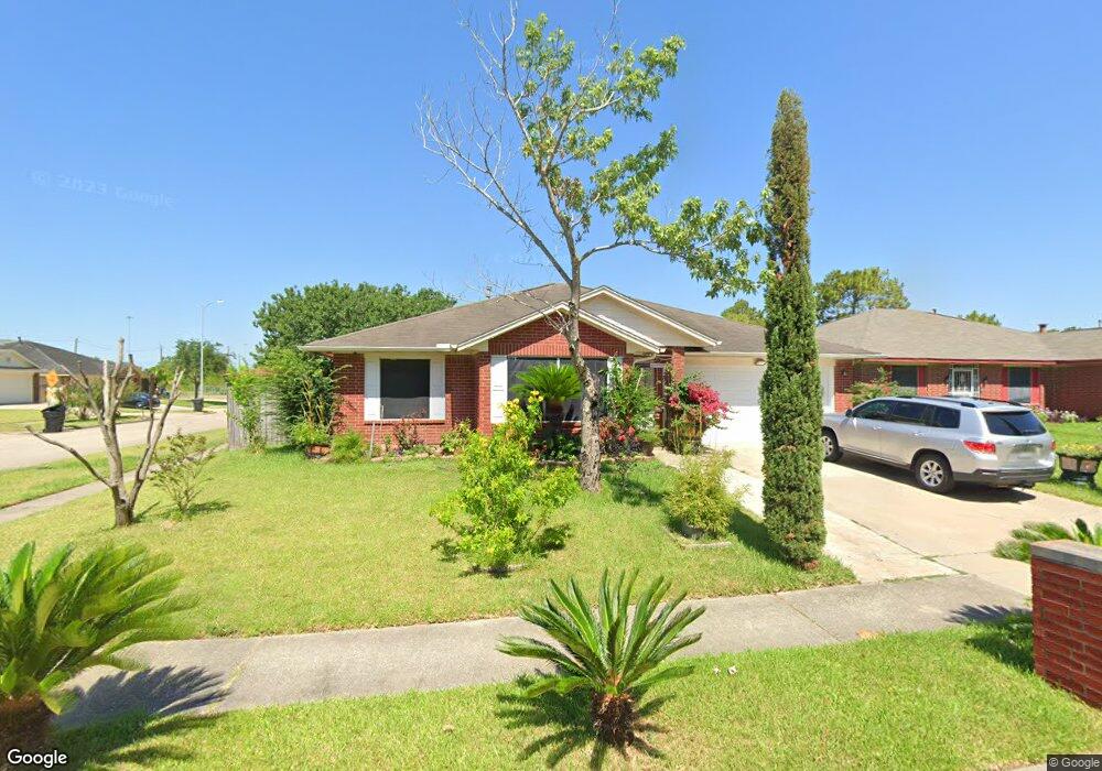 11142 Linden Gate Dr, Houston, TX 77075 - photo 1