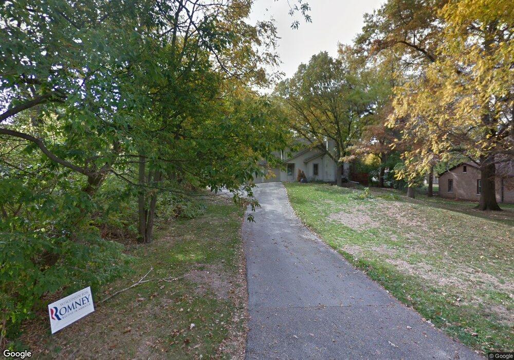 1018 Lake Dr unit 20, Delafield, WI 53018 - photo 1