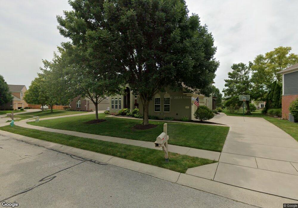 12571 Elgin Ct, Fishers, IN 46037 - photo 1