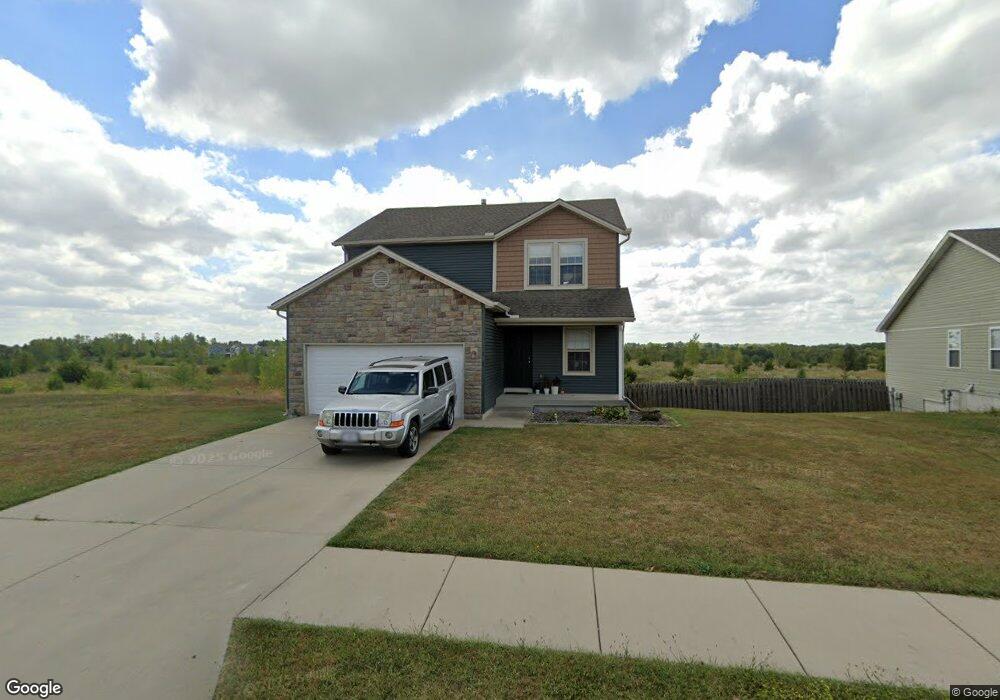 1313 SW Cornwall Rd, Raymore, MO 64083 - photo 1