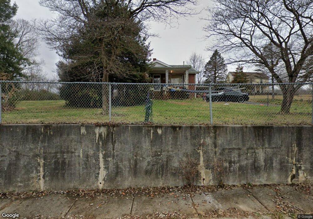 1606 Miami Dr, Johnson City, TN 37601 - photo 1