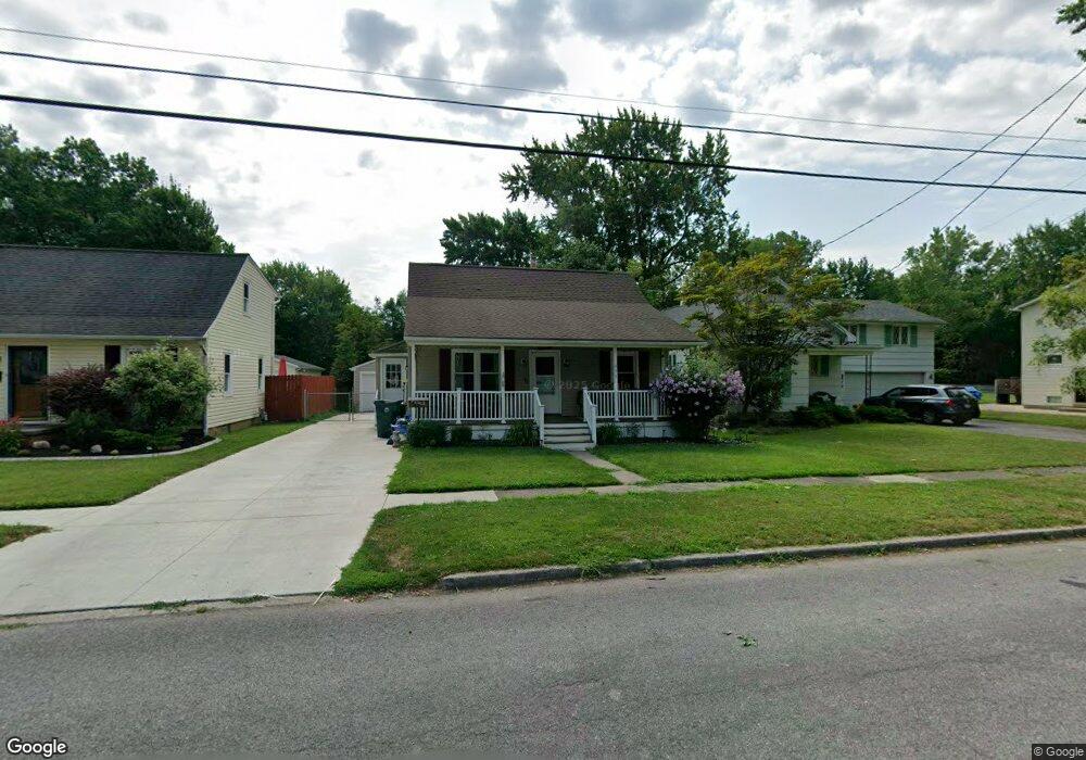 433 E Stenzil St, North Tonawanda, NY 14120 - photo 1