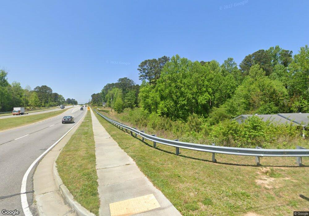 5757 Pinedale Cir, Sugar Hill, GA 30518 - photo 1