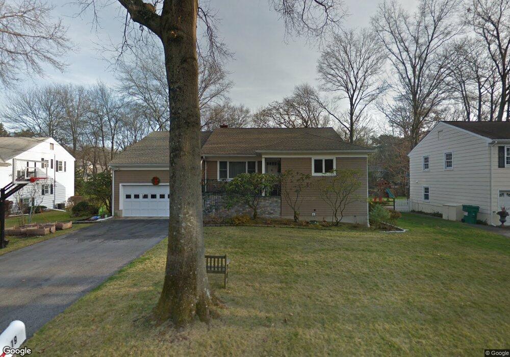 19 Midbrook Ln, Old Greenwich, CT 06870 - photo 1