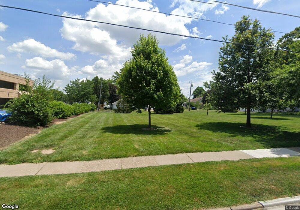 2027 Bridge Ave, Davenport, IA 52803 - photo 1