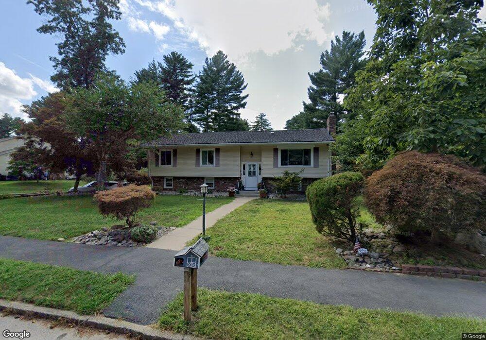 8 Plum Tree Ln, Coventry, RI 02816 - photo 1