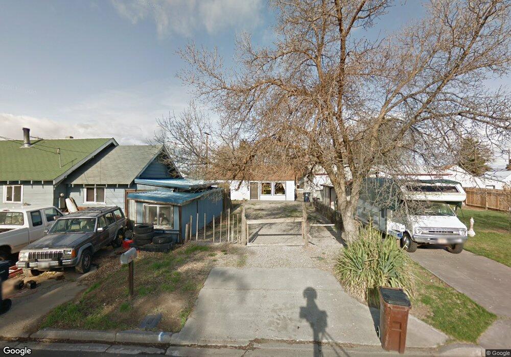 143 SW 2nd St, Redmond, OR 97756 - photo 1