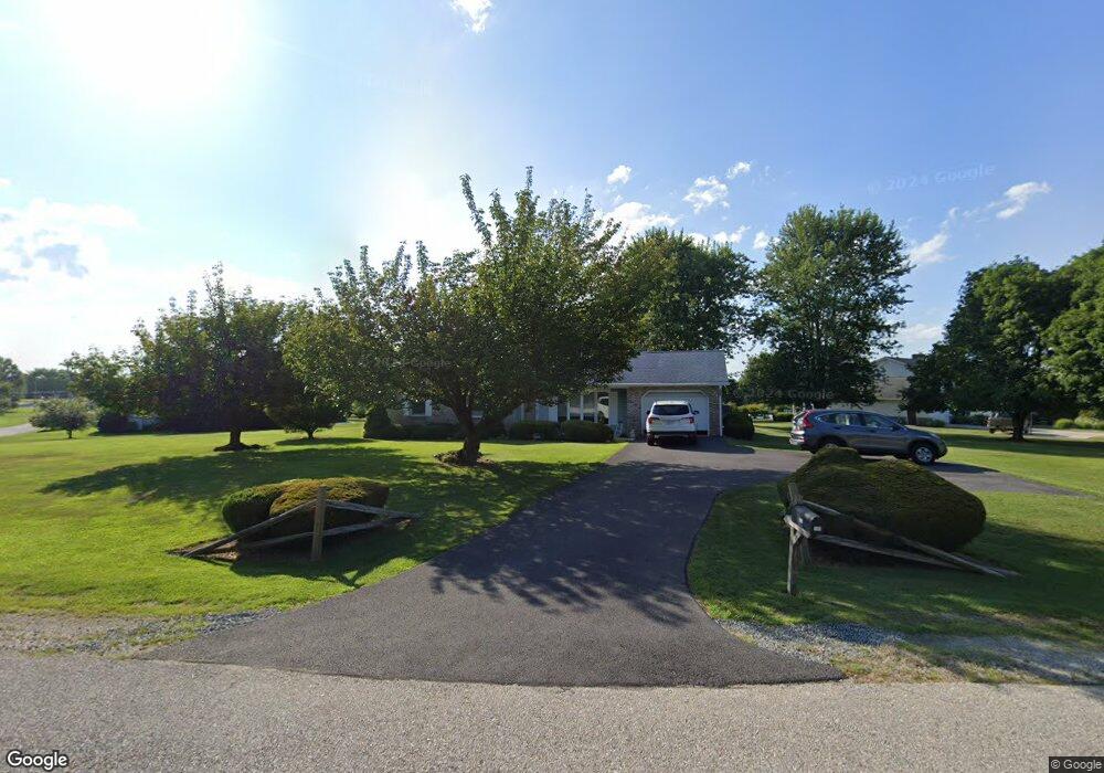 150 Valleyview Dr unit 14, Littlestown, PA 17340 - photo 1