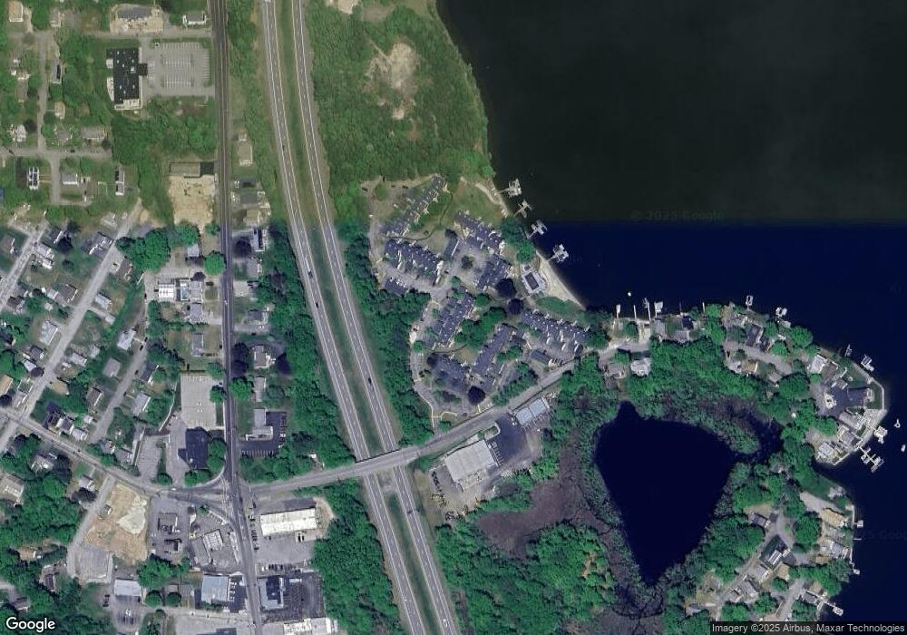 410 Beacon Park unit 410,410, Webster, MA 01570 - photo 1