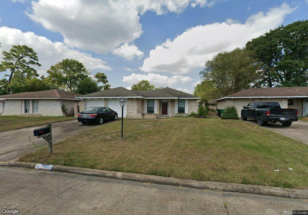6338 Oaknut Dr, Houston, TX 77088 - photo 1