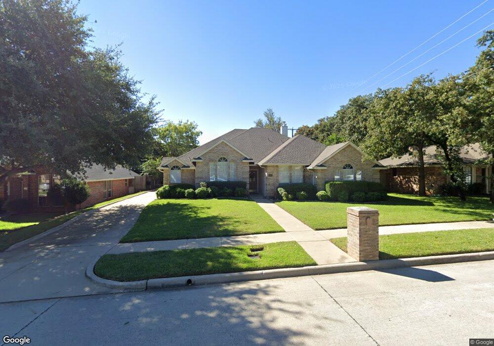 115 Heneretta Dr, Hurst, TX 76054 - photo 1