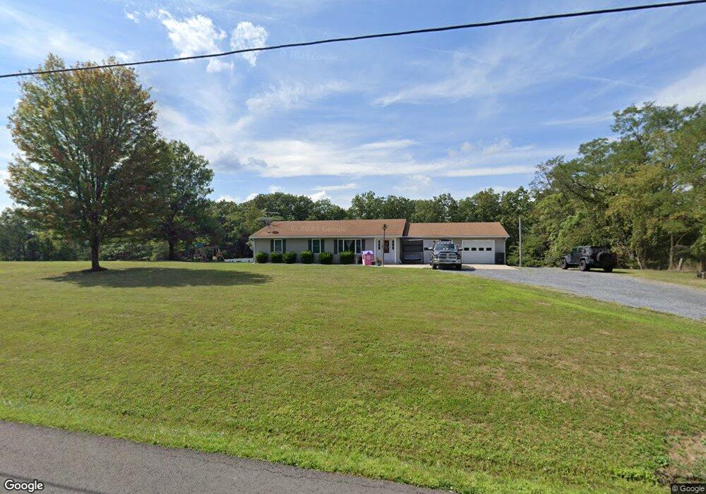 4318 Highland Ridge Rd, Berkeley Springs, WV 25411 - photo 1