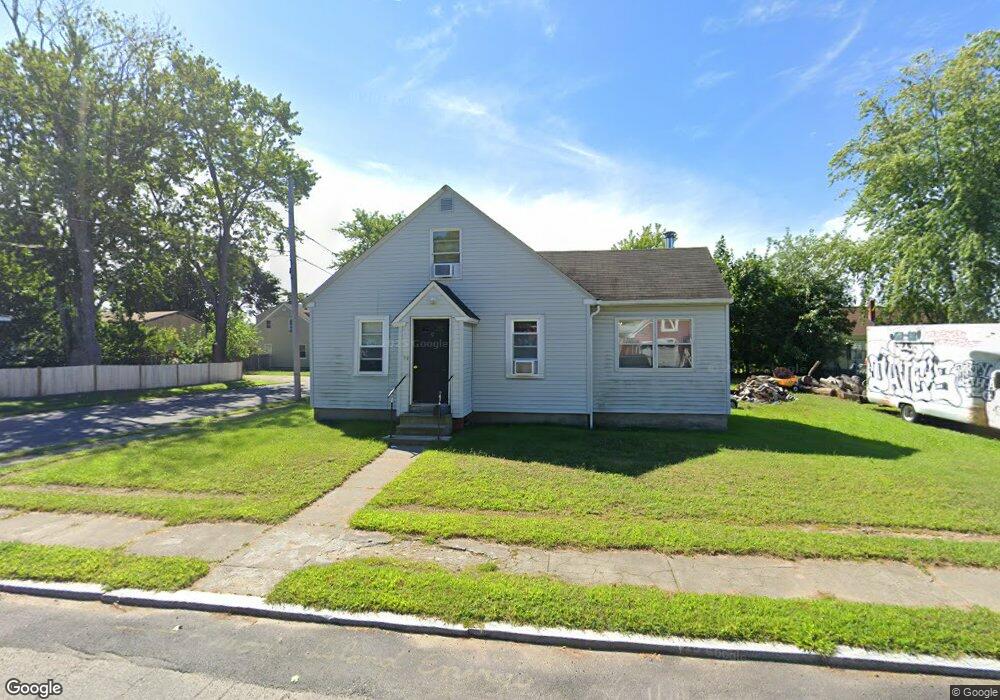 9 E Knowlton St, Riverside, RI 02915 - photo 1