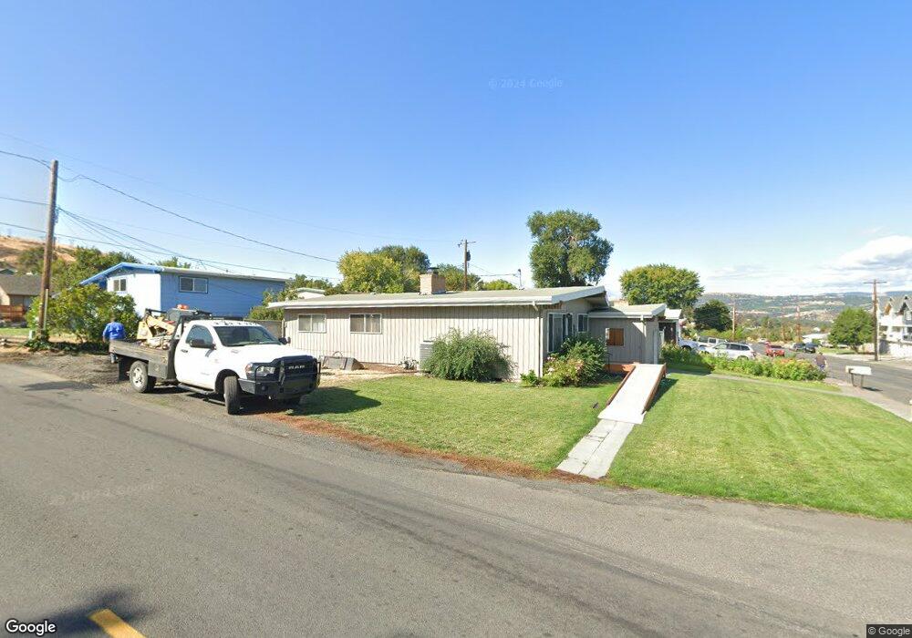 2326 E 10th St, the Dalles, OR 97058 - photo 1