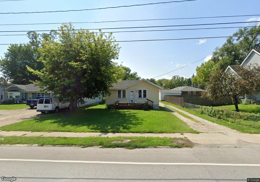 3672 Douglas Ave, Des Moines, IA 50310 - photo 1