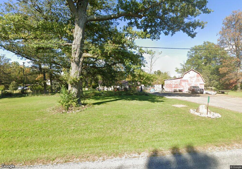 2085 E Hanthorn Rd, Lima, OH 45804 - photo 1