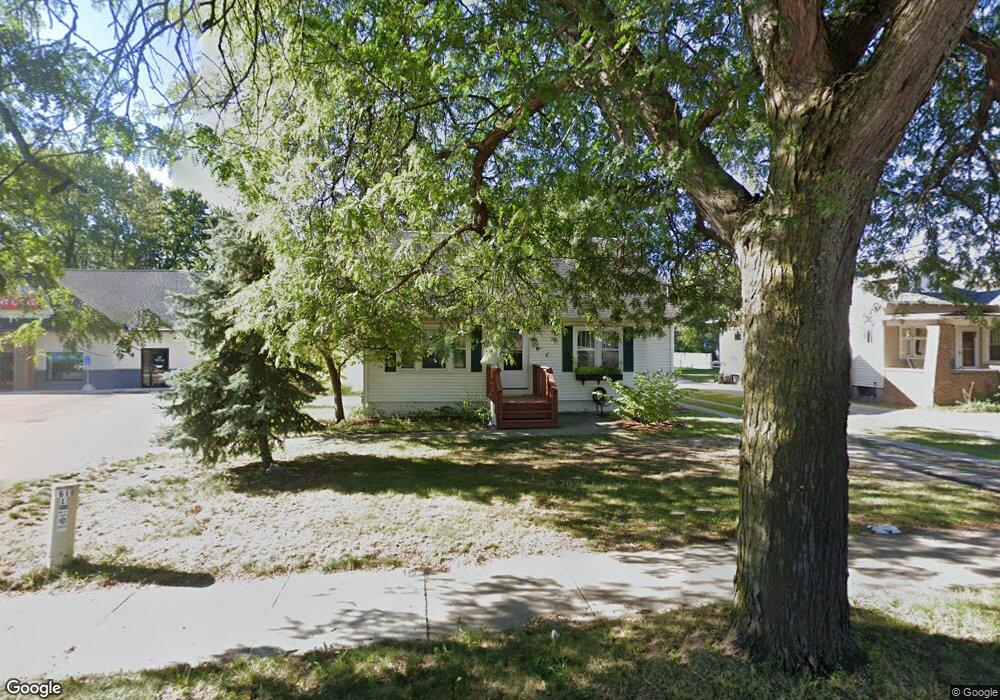 1610 Leonard St NE unit 18-22, Grand Rapids, MI 49505 - photo 1