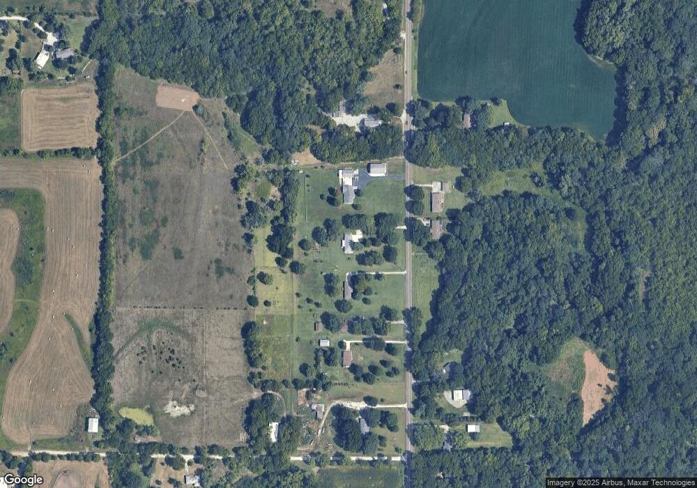 1841 NW Carlson Rd, Topeka, KS 66615 - photo 1