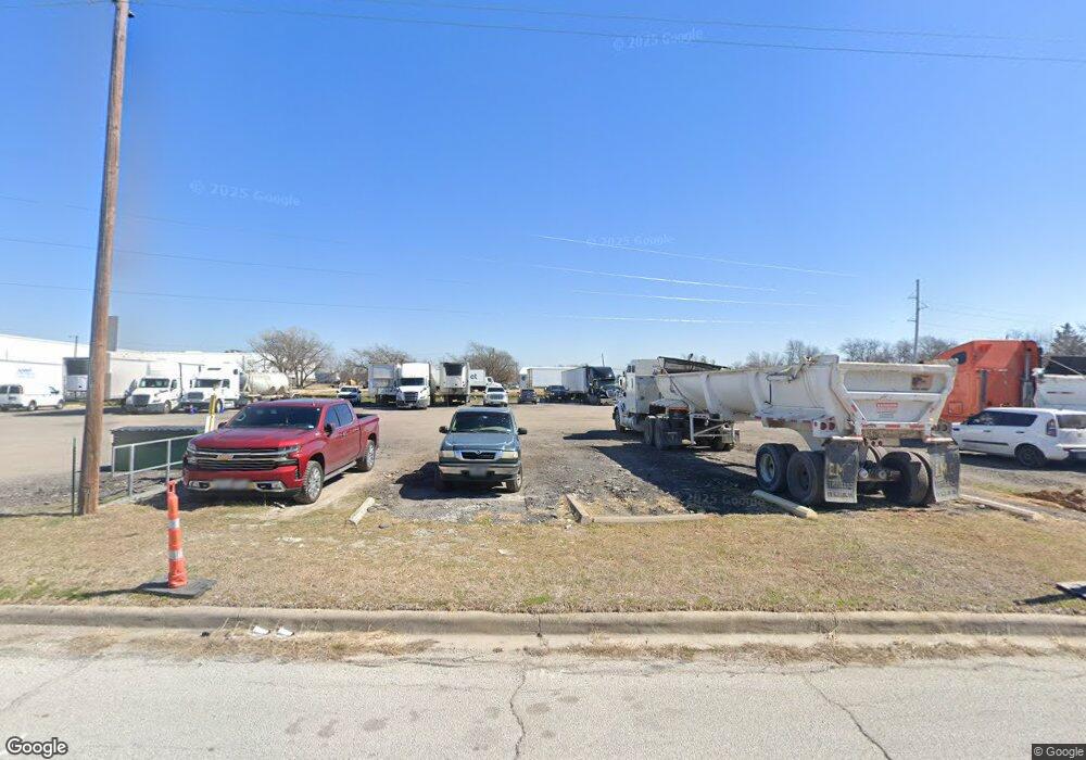 600 N Cherry Ln, White Settlement, TX 76108 - photo 1