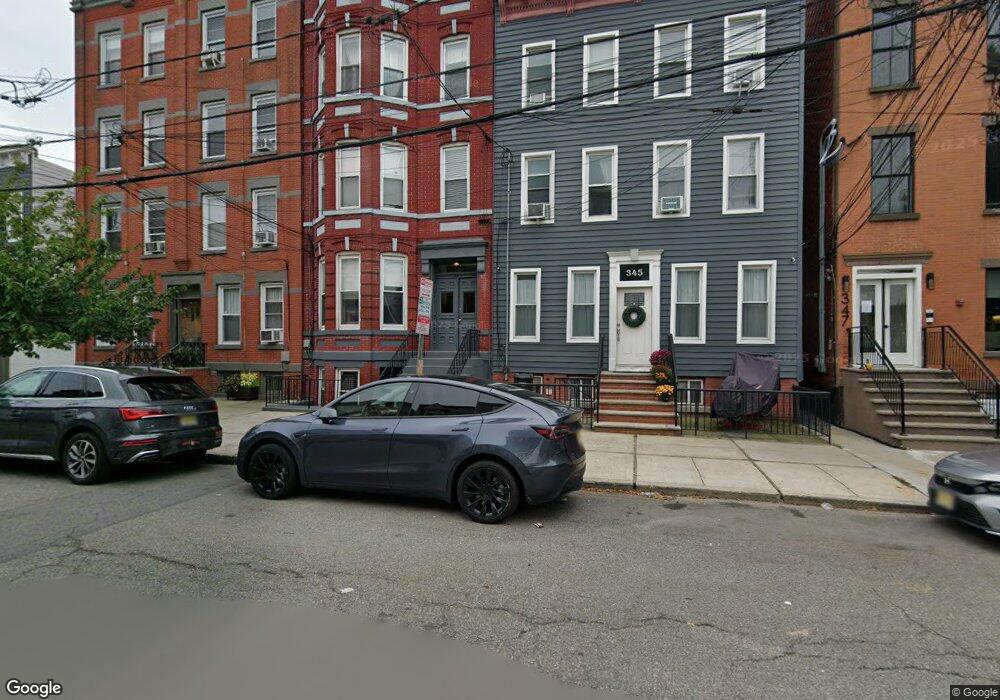 343 Pavonia Ave unit 2, Jersey City, NJ 07302 - photo 1