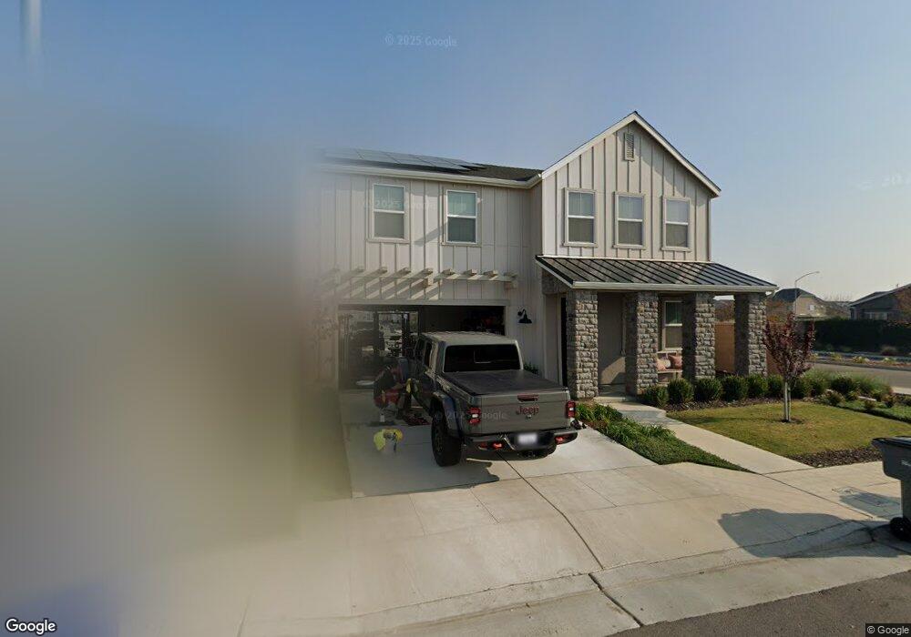 3408 N Douglas Ave, Fresno, CA 93727 - photo 1