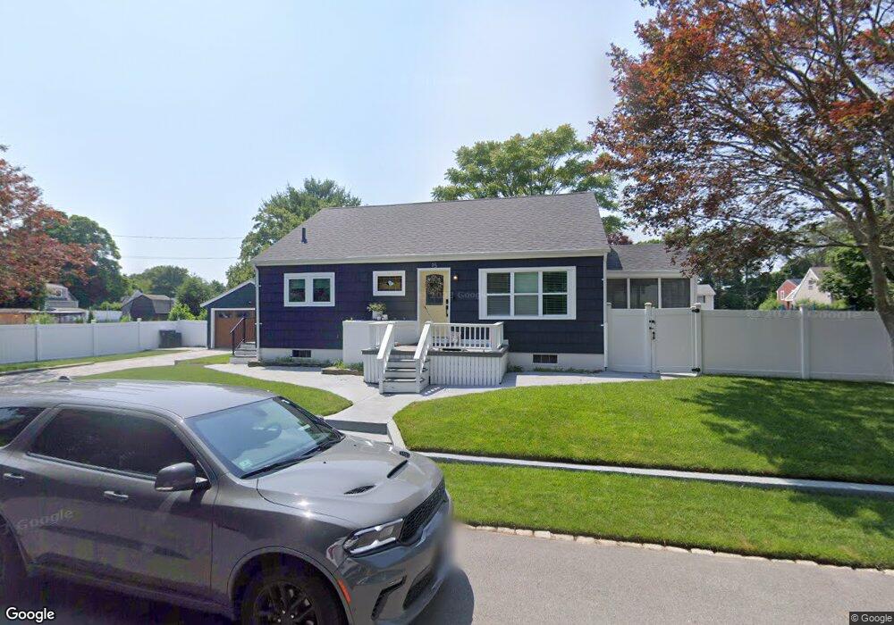 15 Fern St, North Dartmouth, MA 02747 - photo 1