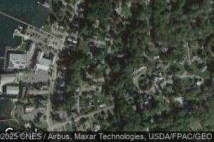 15 Campbell St, Boothbay Harbor, ME 04538