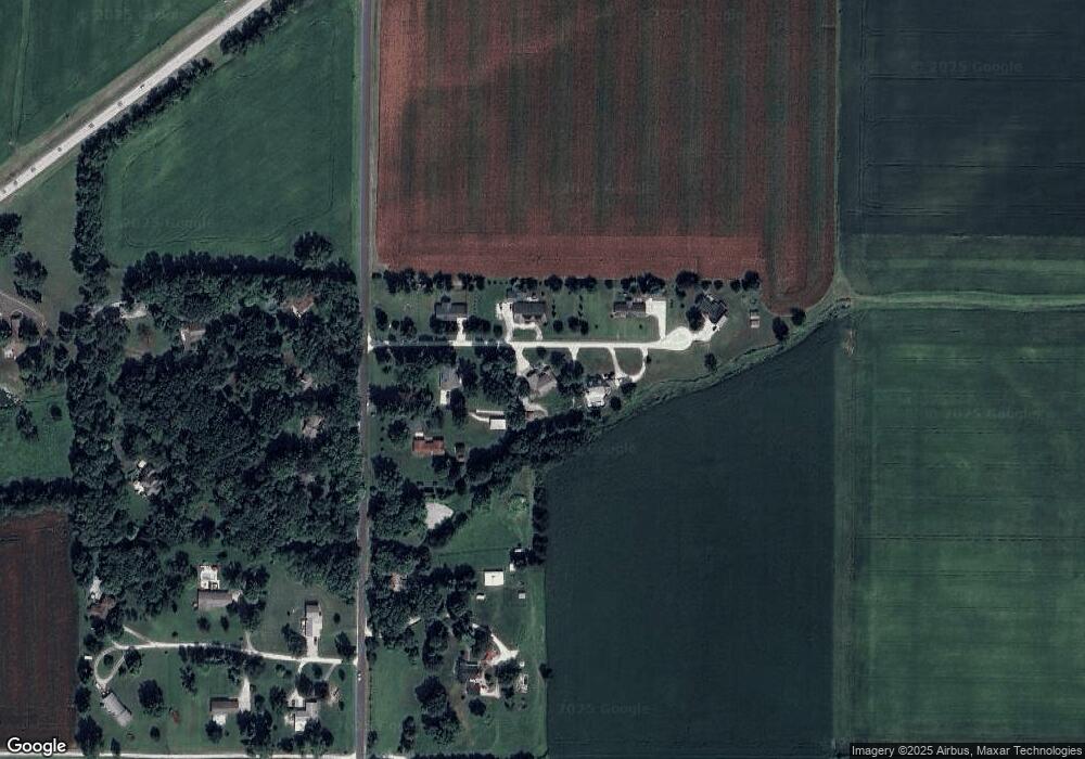 5 Pine Cone Dr, Jacksonville, IL 62650 - photo 1