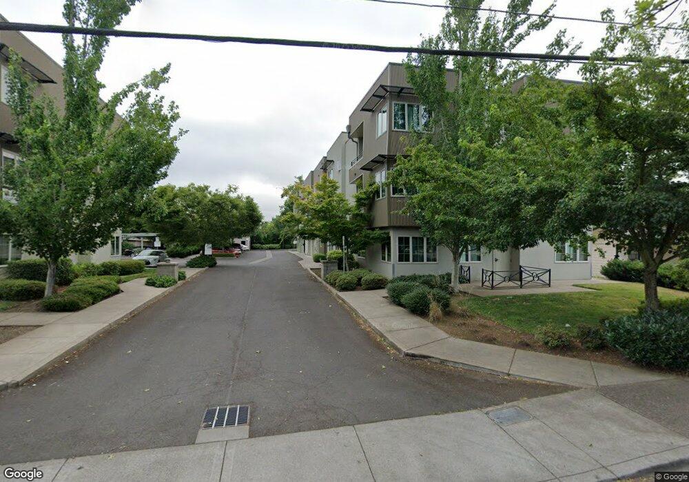 1221 Coburg Rd, Eugene, OR 97401 - photo 1