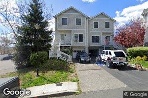 13 Delia Ct, Yonkers, NY 10710