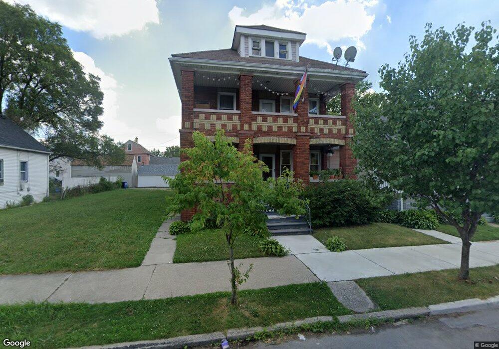 2410 Zinow St, HamtraMcK, MI 48212 - photo 1