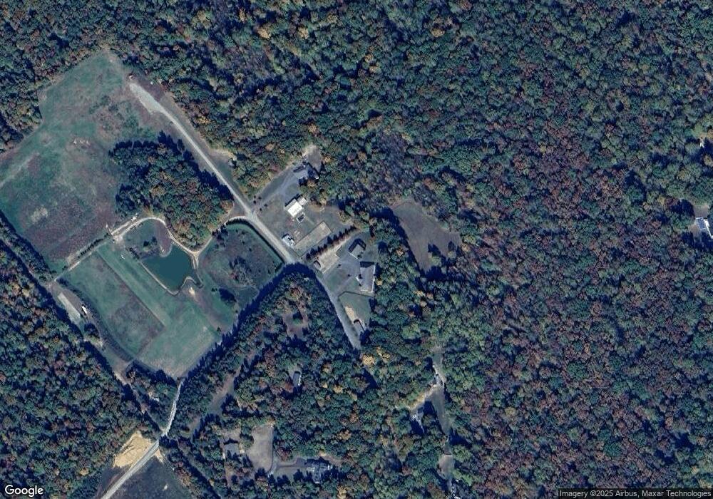 41410 Burnt Mill Dr, Hollywood, MD 20636 - photo 1