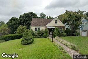 31 Entrance Way, Valhalla, NY 10595