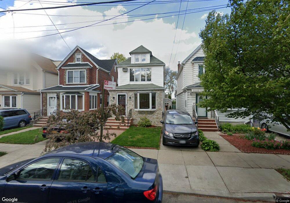 6925 Manse St, Forest Hills, NY 11375 - photo 1